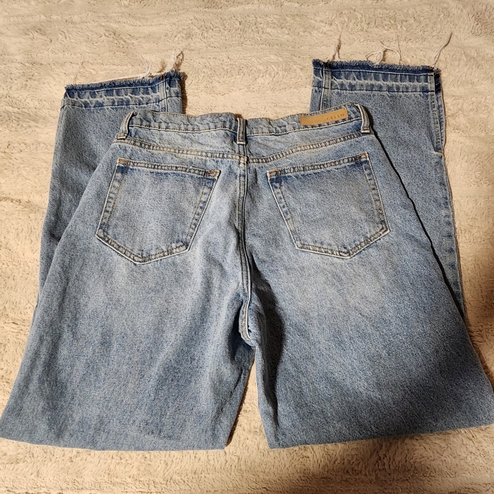 Cello Jr Womems Sz 9 Jeans Distressed  Straight Leg Split Hem High Rise Light - Picture 5 of 12